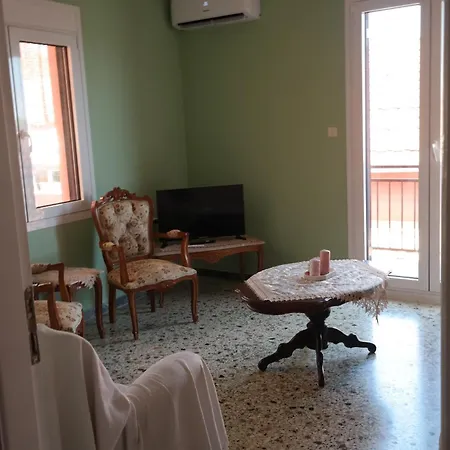 Mponanos' Family House *
